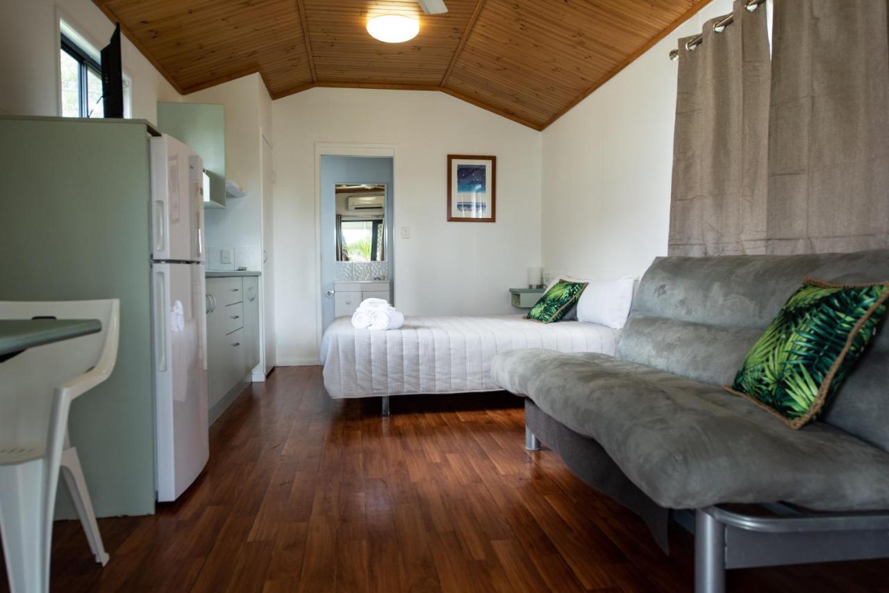 Sarina Palms Caravan And Cabins Village Εξωτερικό φωτογραφία
